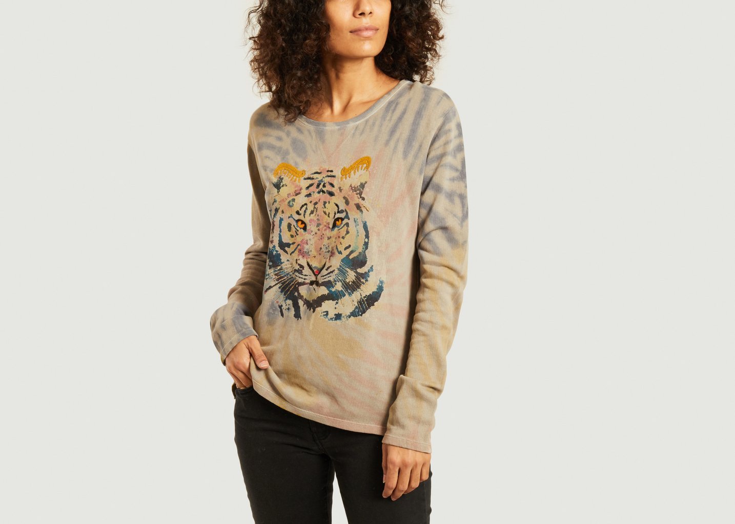 tiger print sweatshirt