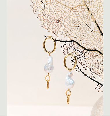 Boucles d'oreilles pendantes avec perle baroque Margaret