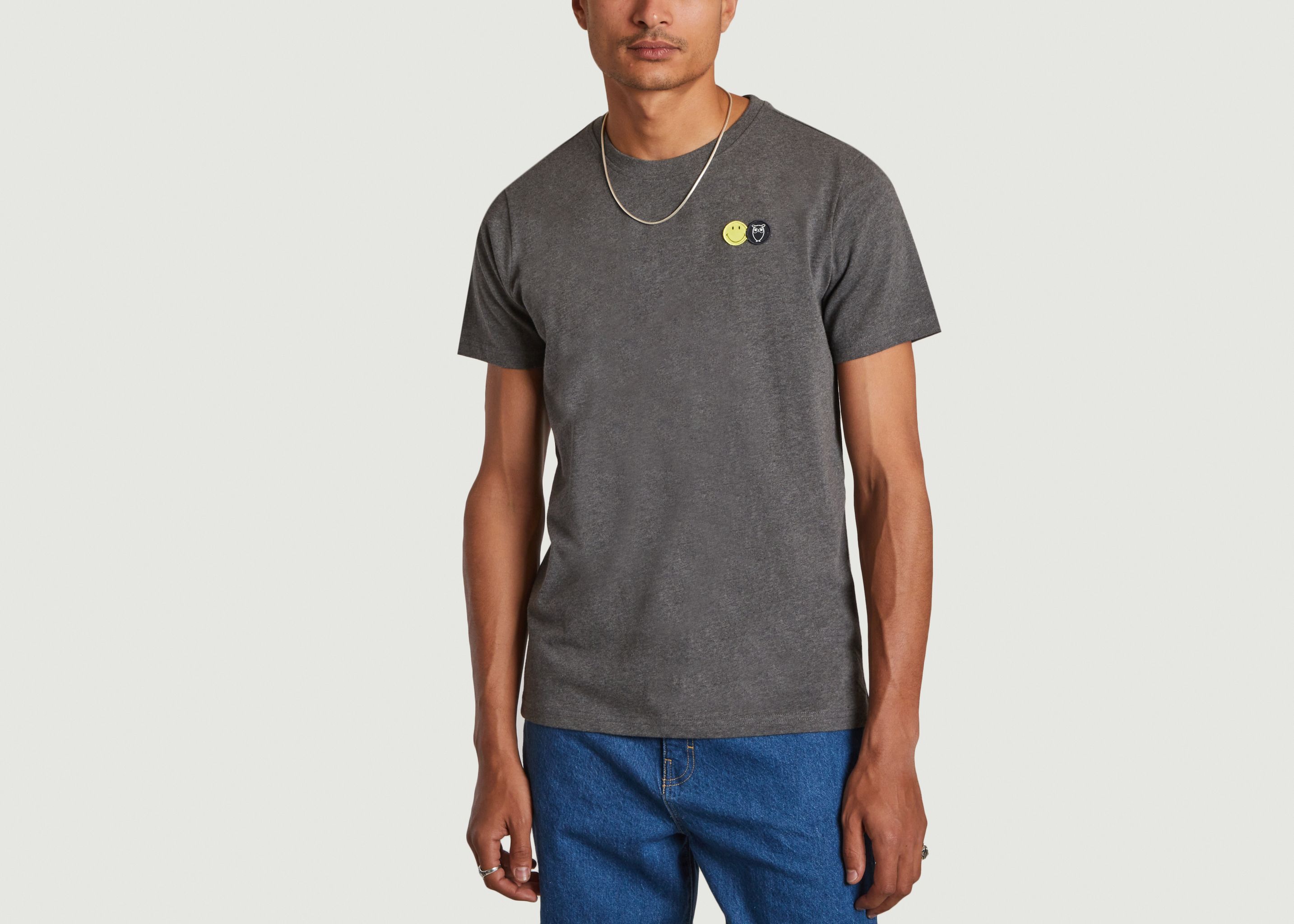 Smiley Embroidery T-shirt - KCA