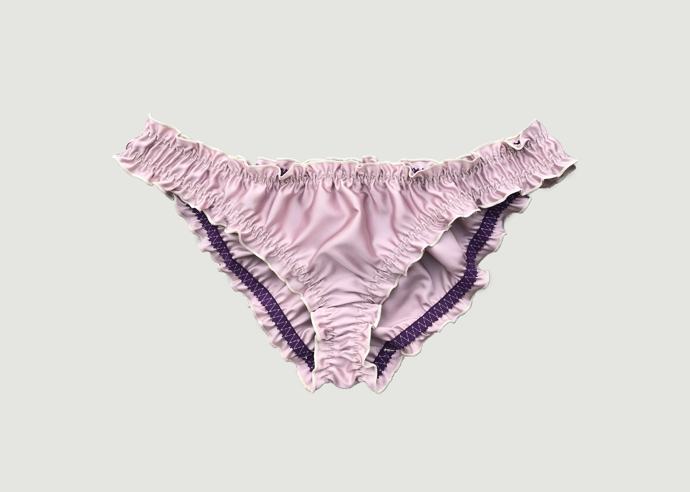Lilac panties - La chatte de Françoise