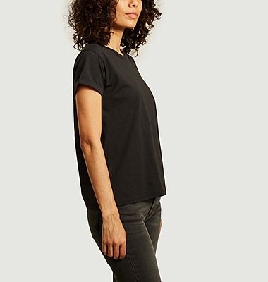 Lovely organic cotton t-shirt with patch