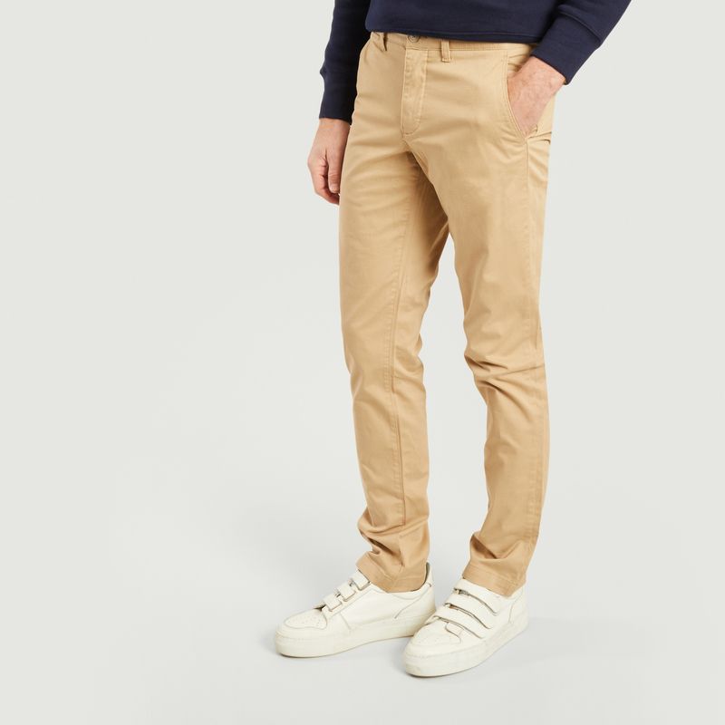 lacoste chino slim fit