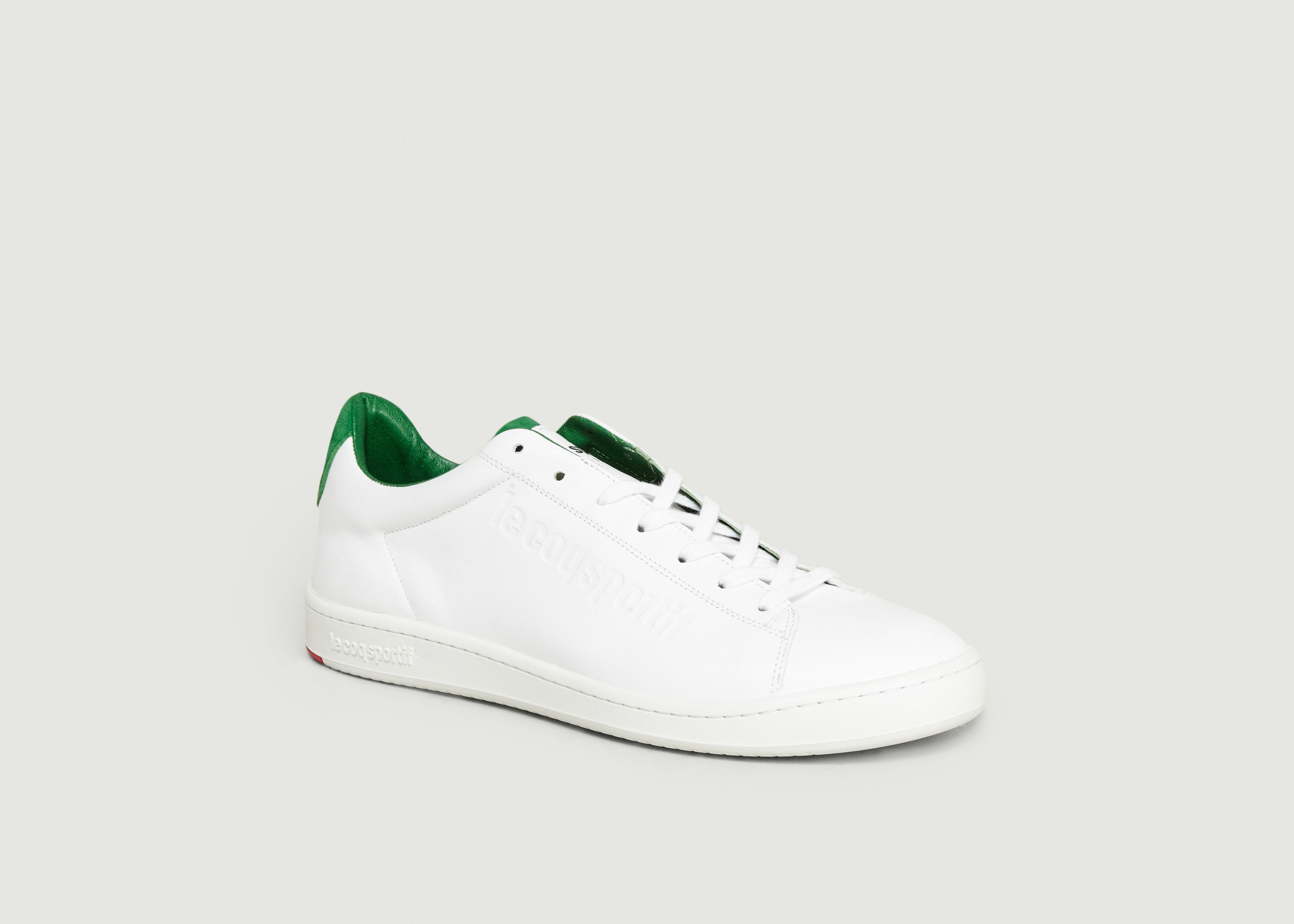 loyalty trainers white