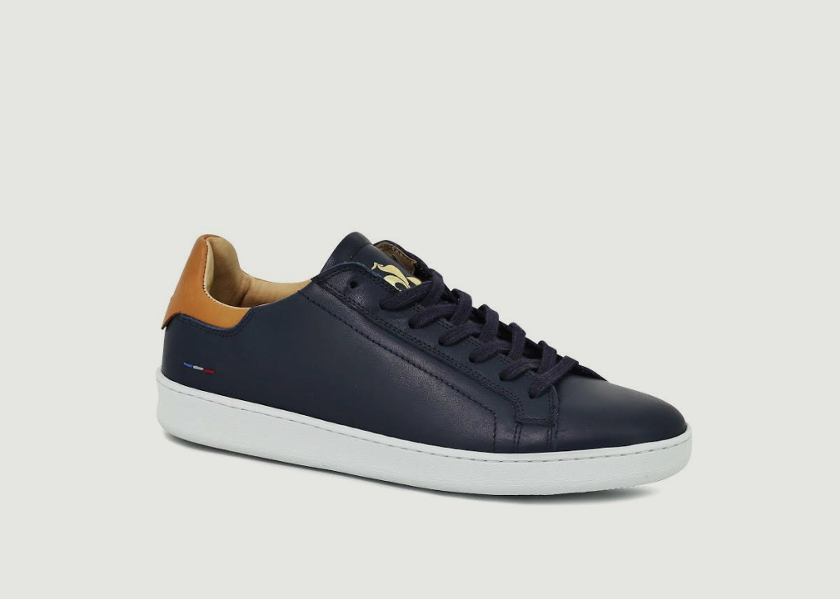 nike react element 55 laser fuchsia