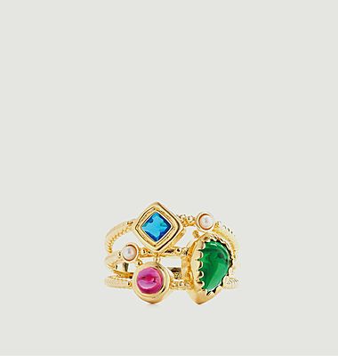 Cocktail ring with colored stones