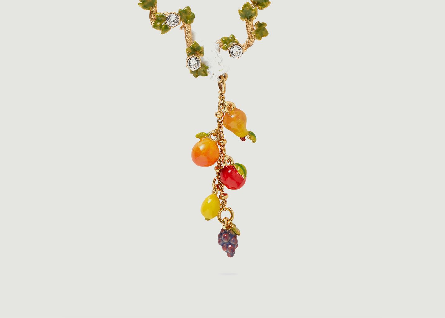Collier fin avec pendentif amphore, feuilles de vigne et fruits - Les Néréides