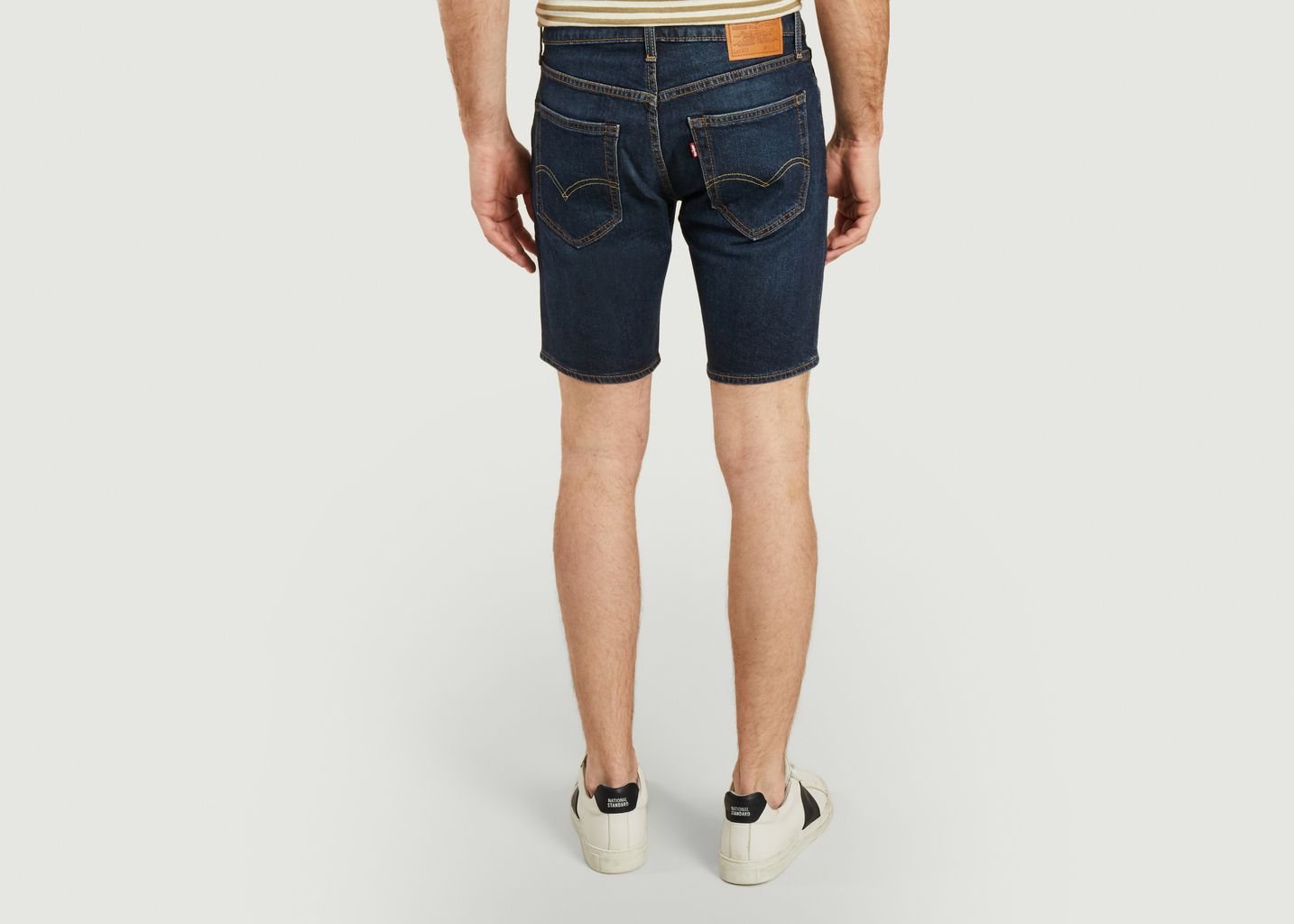 levi skinny jean shorts