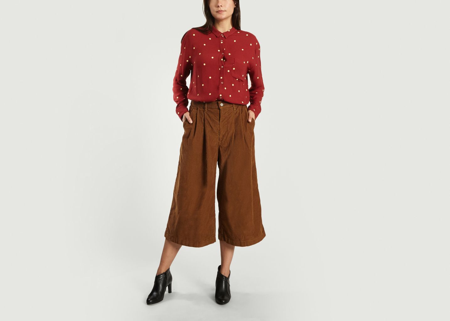 levi's red corduroy pants