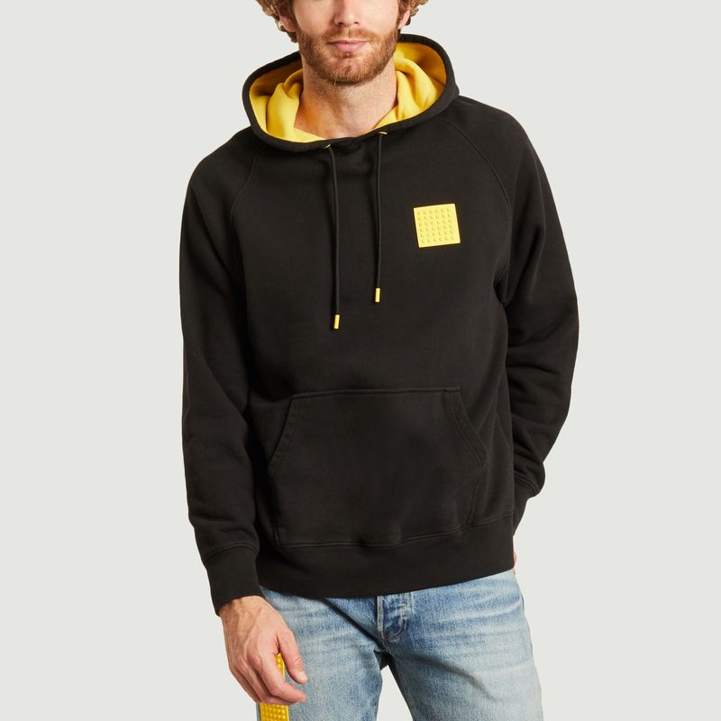 levi black hoodie