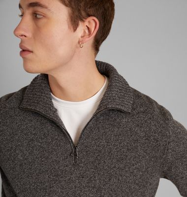 Pullover mit Trucker-Kragen aus recycelter Wolle
