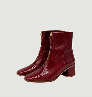 Georgette patent leather boots