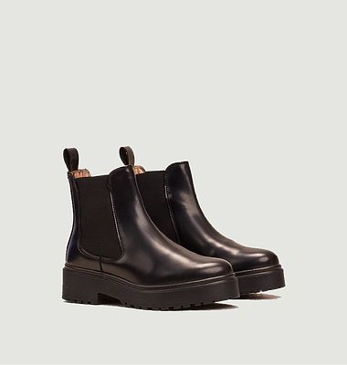 Flora leather Chelsea boots