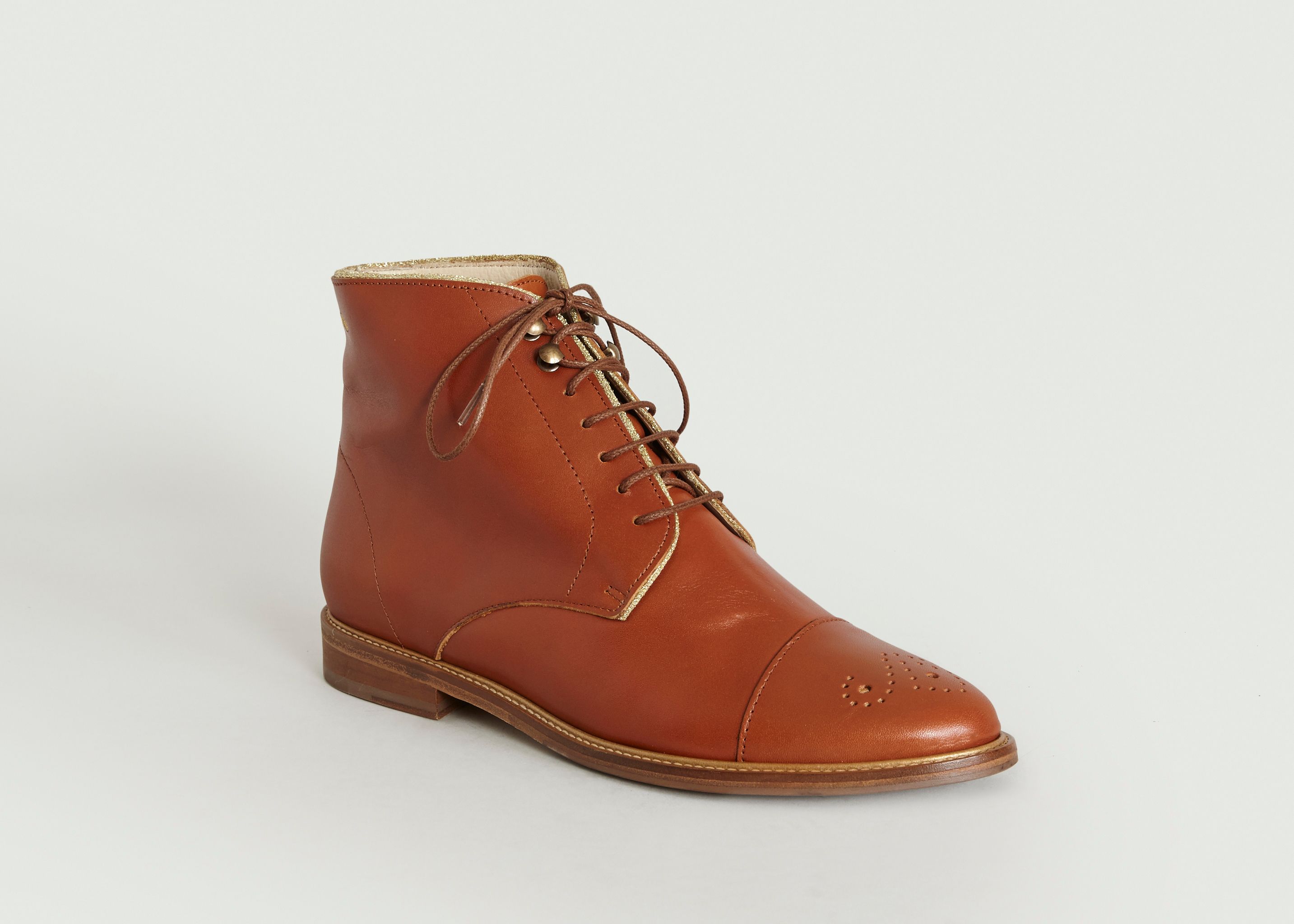 monsieur moustache bottines