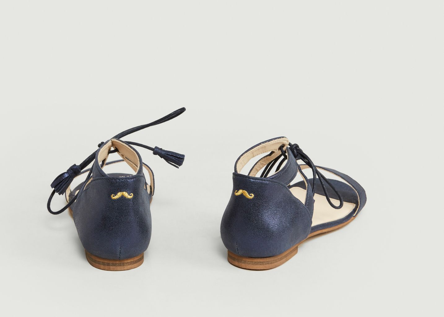sandales juliette moustache