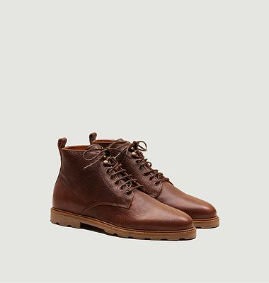 Eugène lace up grained pull-up leather boots