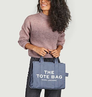 Die Medium Traveler Tote Bag