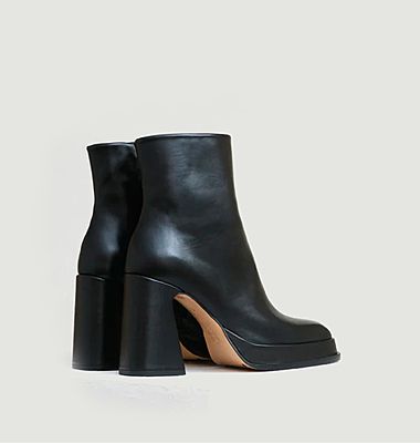 Chueca heeled boots
