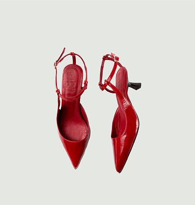 Patent leather closed-toe sandals with Camelia heels