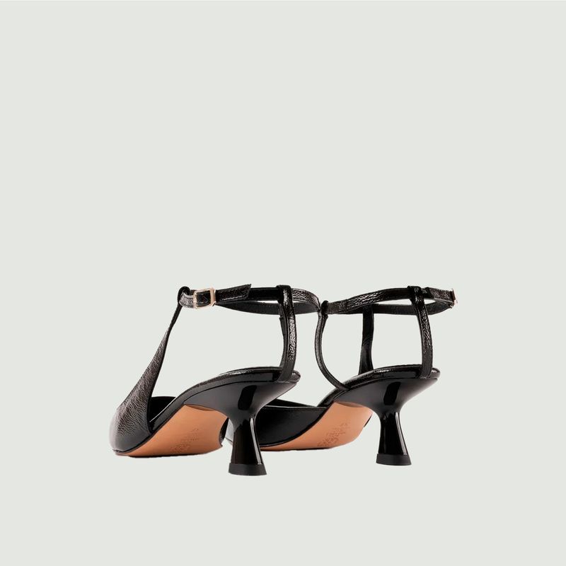 Patent leather closed-toe sandals with Camelia heels - Souliers Martinez