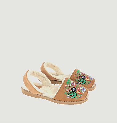 Sandals in woolen skin with Polka embroidery 