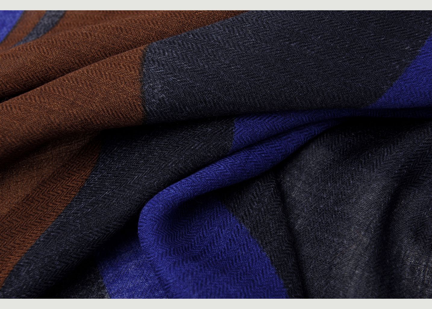 N°445 wool printed square scarf - Moismont