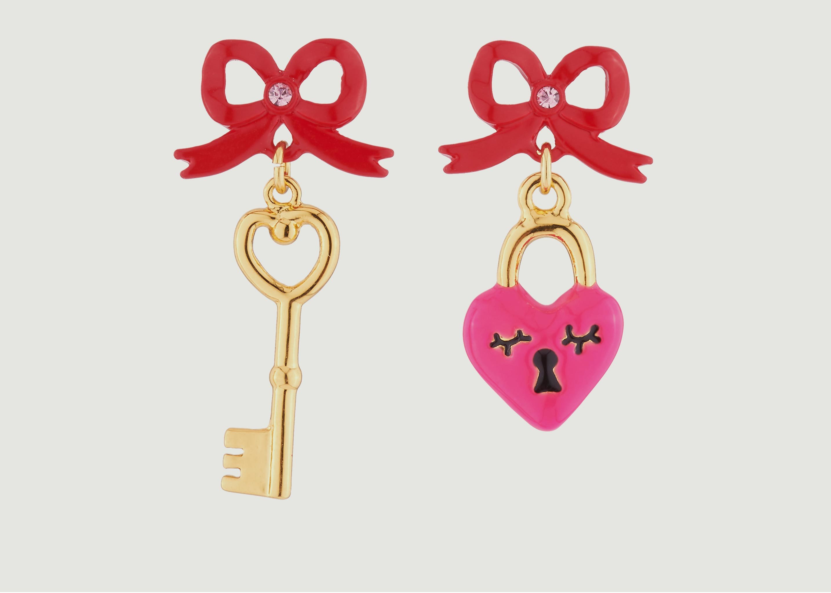 Key & Heart Pendant Earrings - N2