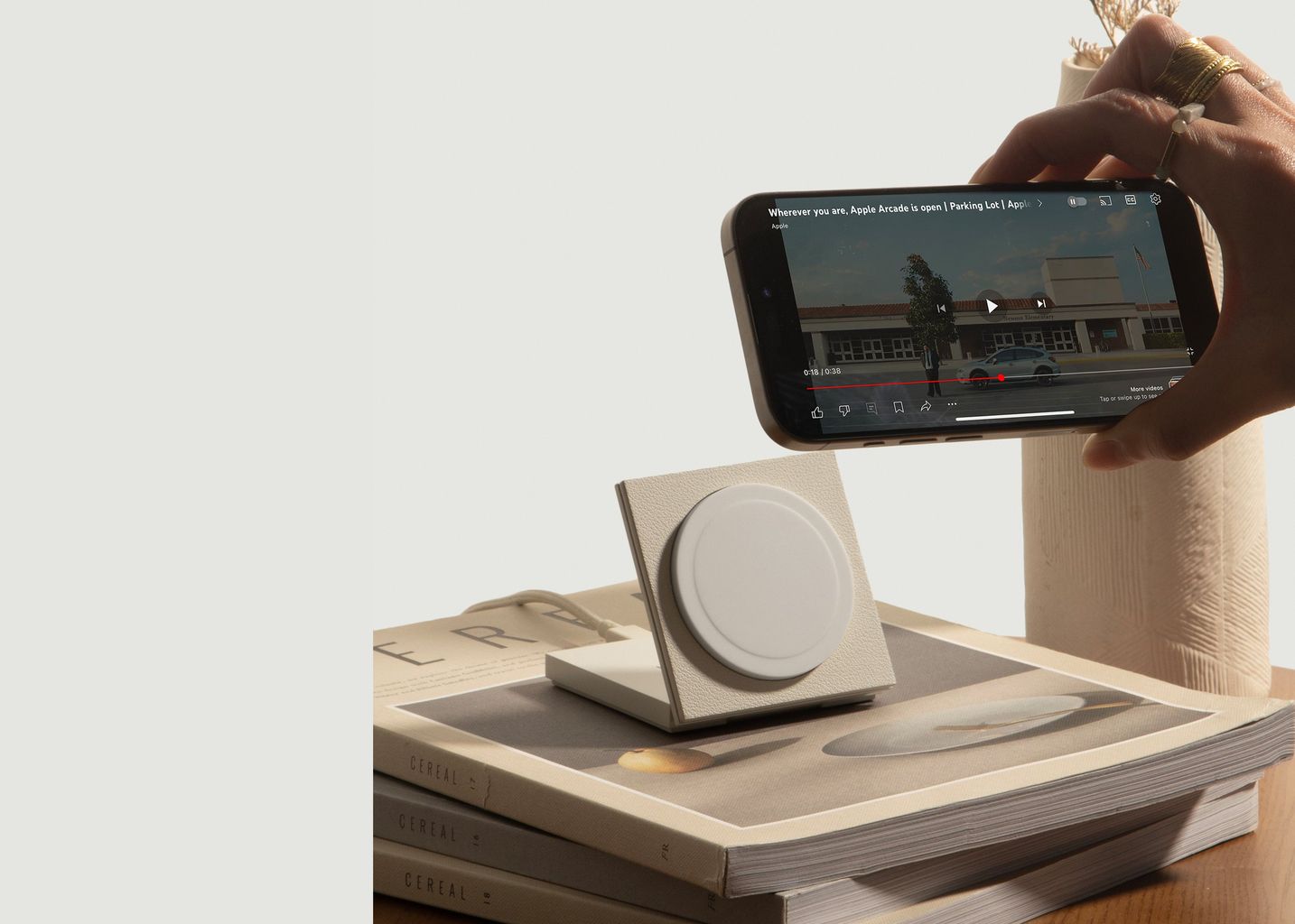 Rise Wireless Magnetic Charger - Native Union