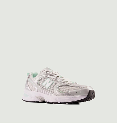 MR530 low top running sneakers