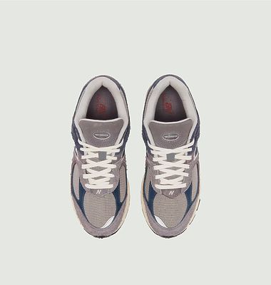 Sneakers 2002R