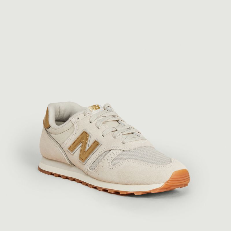 cream colored new balance