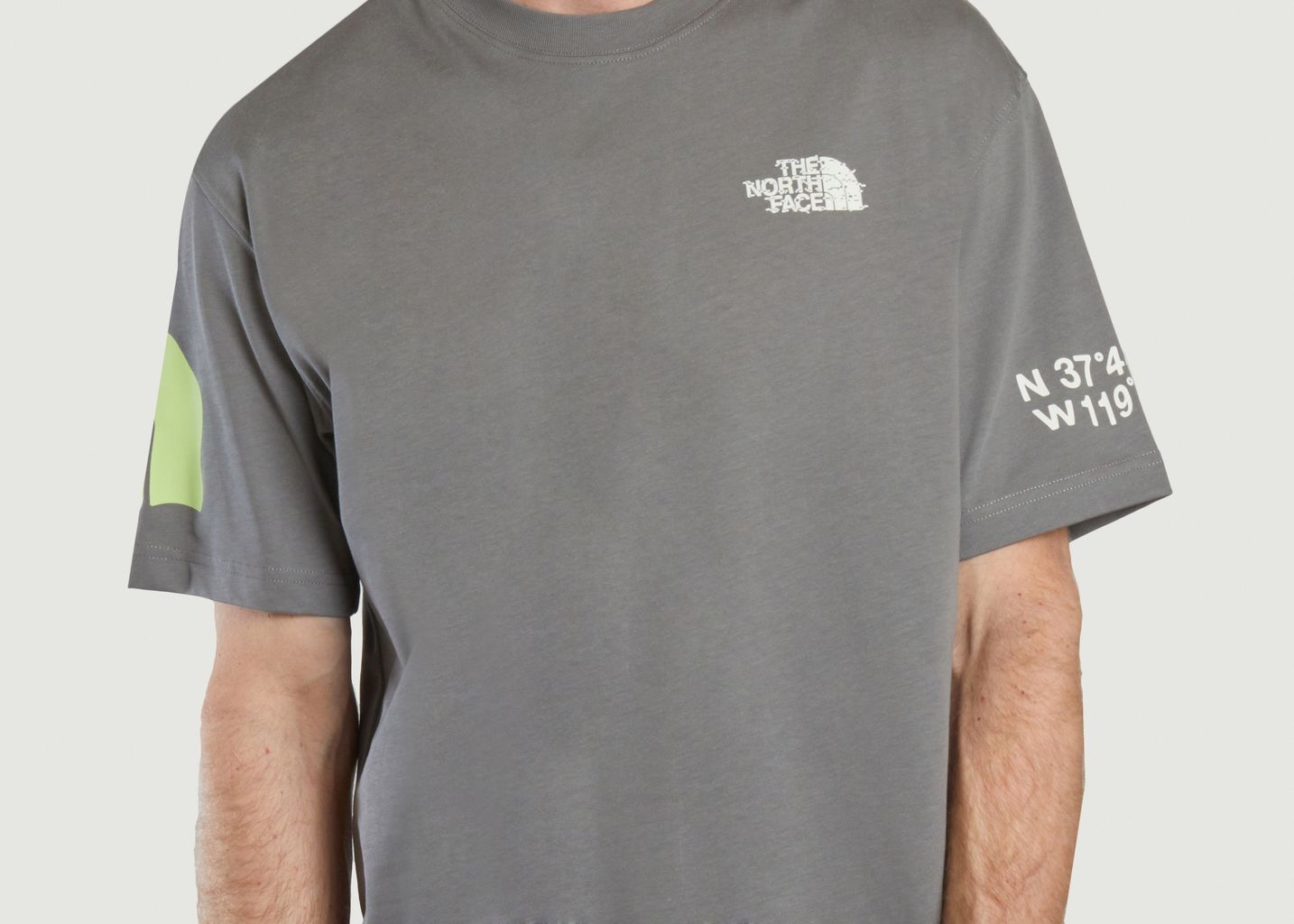 NSE Graphic T-Shirt - The North Face