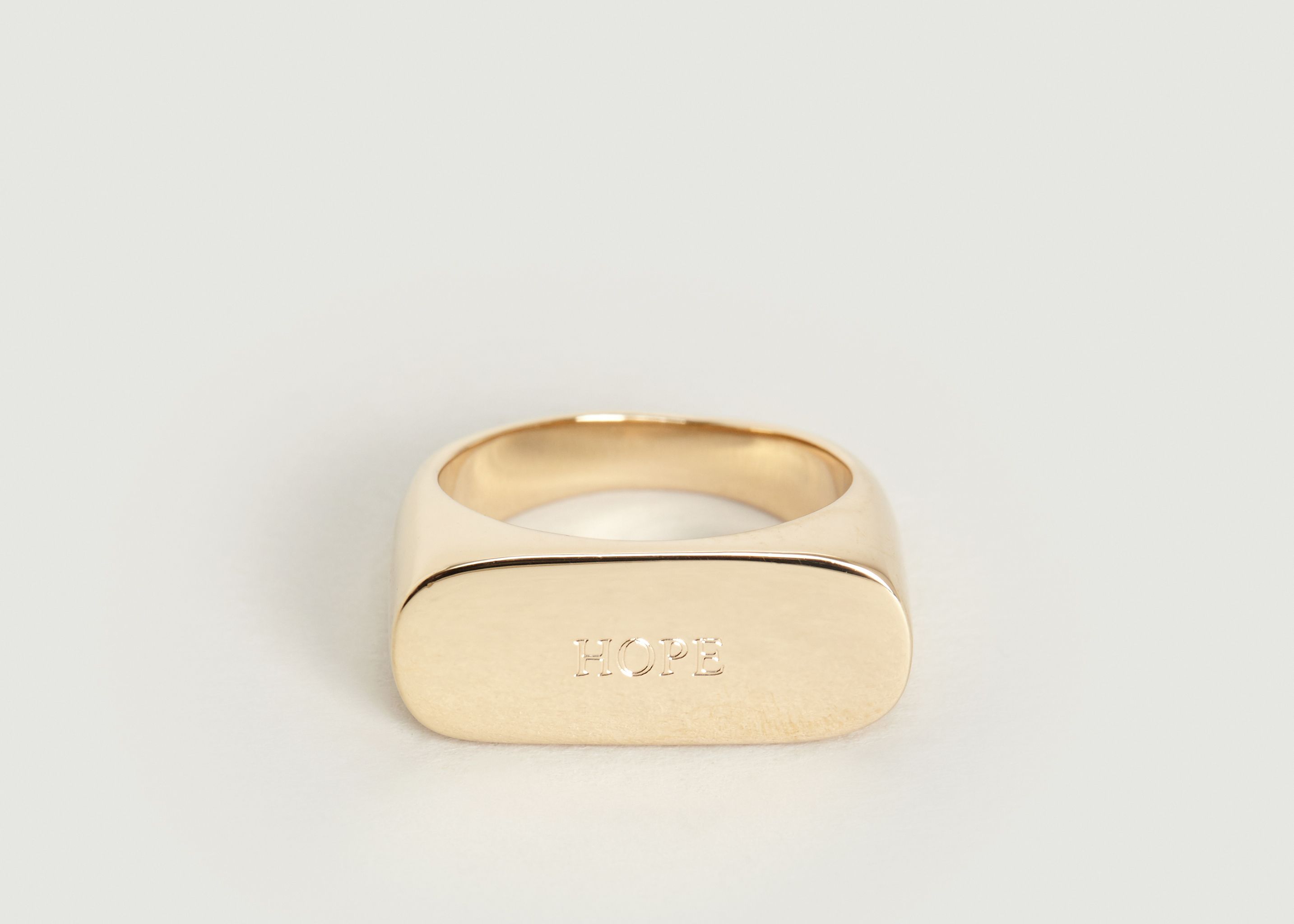 Hope Signet Ring - Nouvel Amour