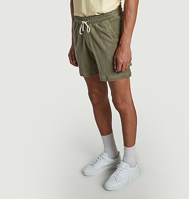 Short éponge coupe droite