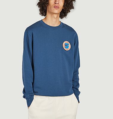 Scratchy Sweatshirt with 3 embroidered patches to scratch