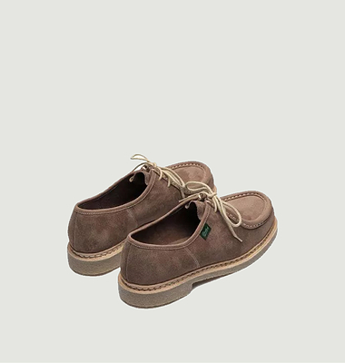 Micka Ario Derbys aus smoky Samt. 