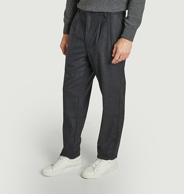 Double-pleated wool pants 