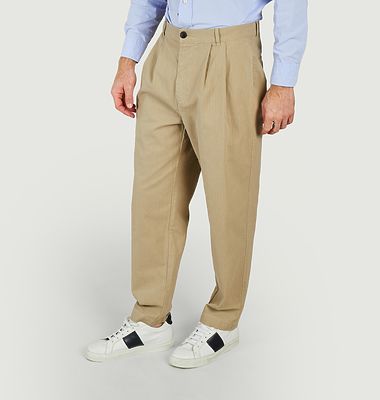Double-pleated pants
