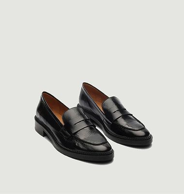 Patent leather loafers 82