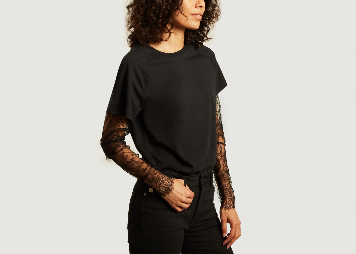 Kurt t-shirt with Calais lace double sleeves - Sarah de Saint Hubert