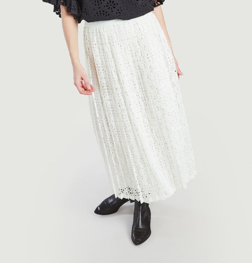 121550-see-by-chloe-