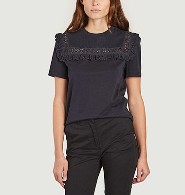 T-shirt with embroidered ruffled bib