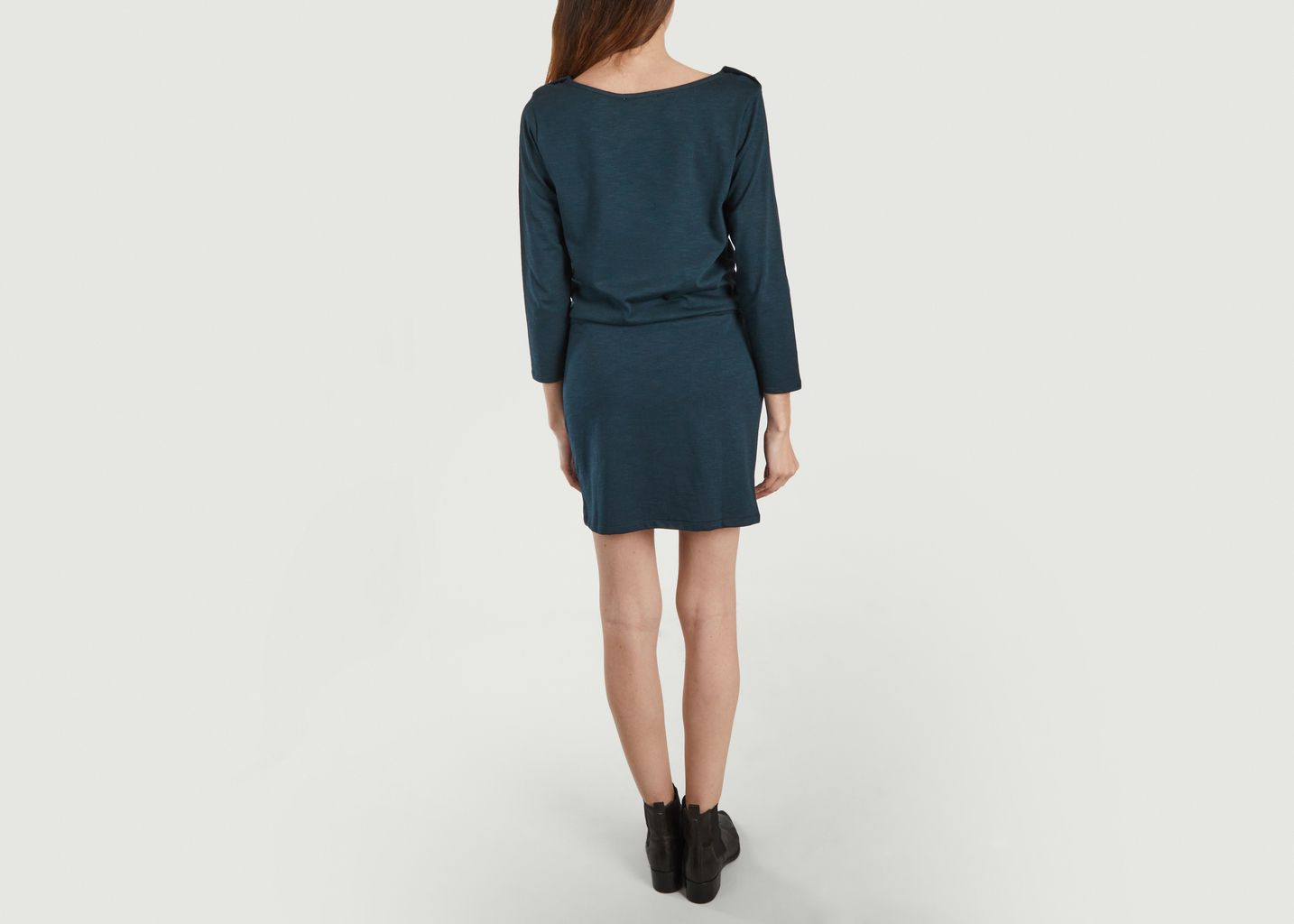 Robe Nu Nishi - Sessun