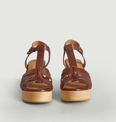 Leather and wood sandals Stipa