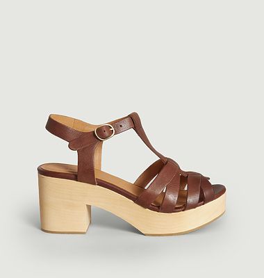 Leather and wood sandals Stipa