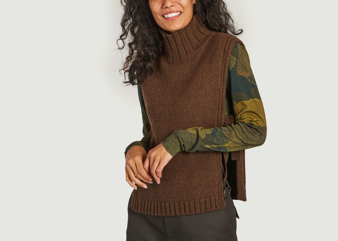 Pull sans manche col montant Or Marron Soeur | L’Exception