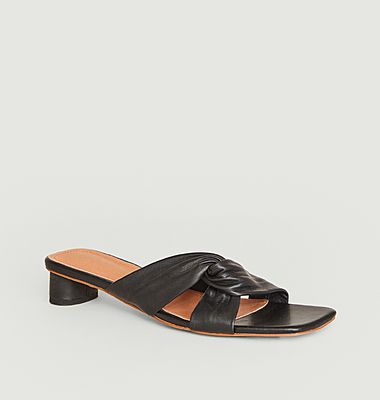 Huma leather sandals