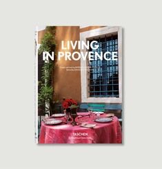 Livre Living in Provence Taschen