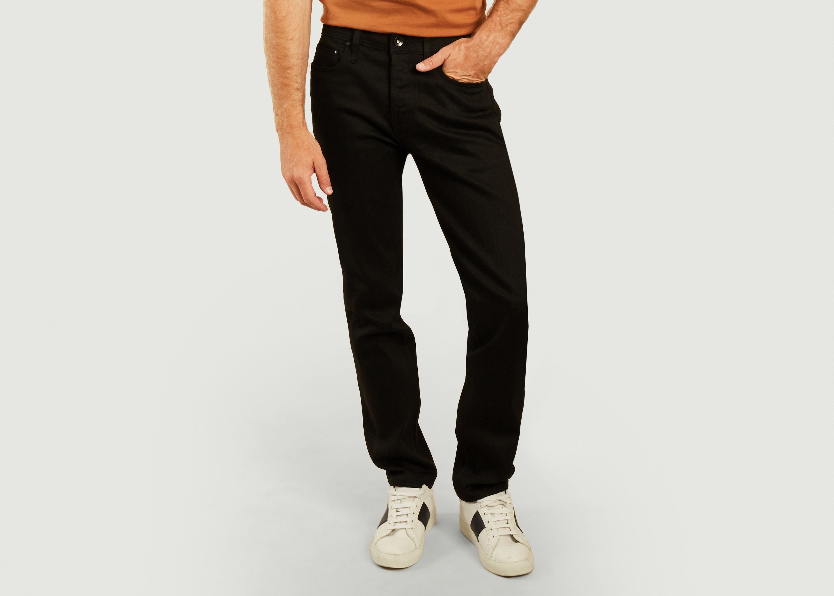 UB244 konisch zulaufende 11oz Stretch-Selvedge-Jeans - The Unbranded Brand