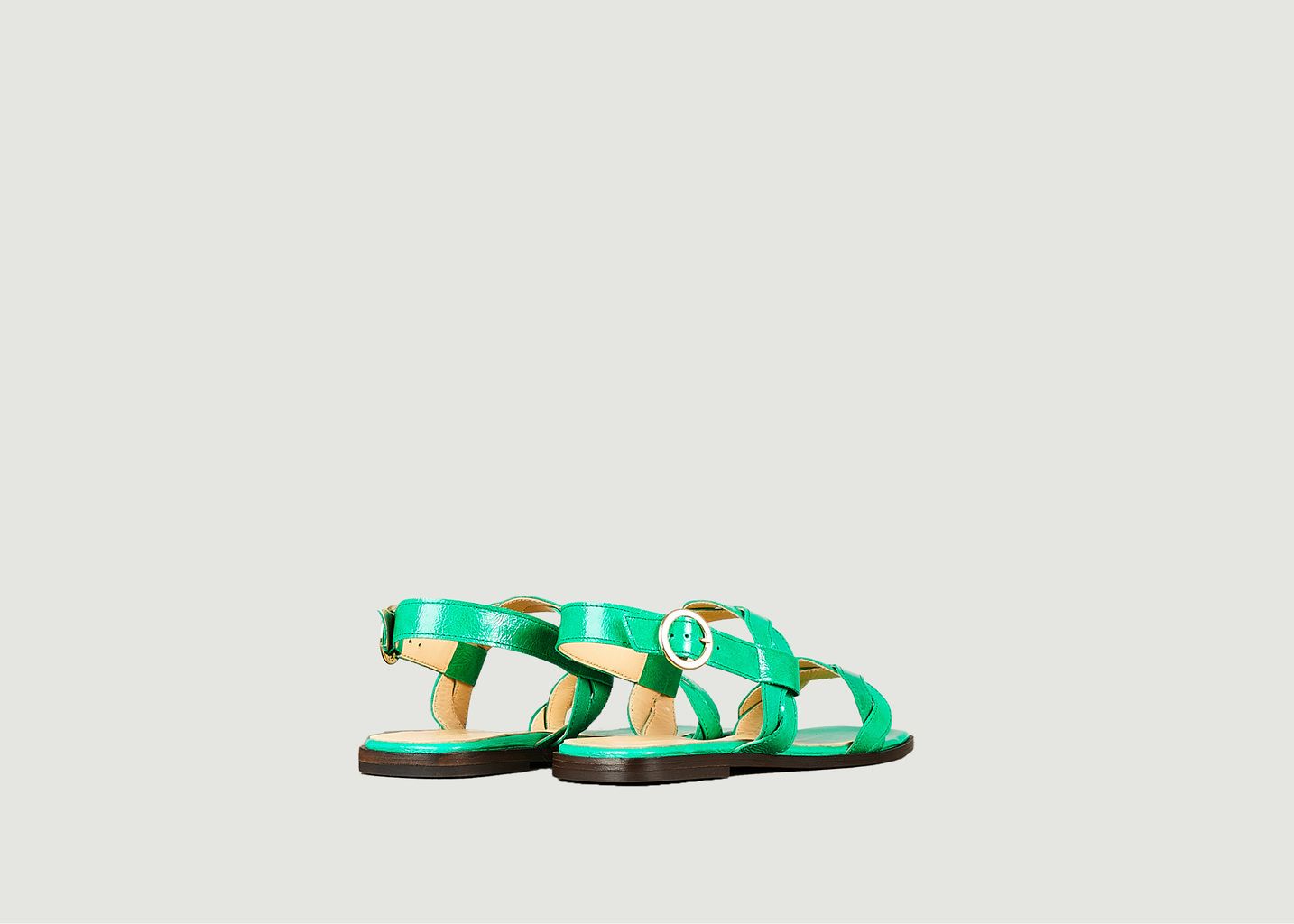 Flache Rhea-Sandale aus weichem Lackleder - Tila March