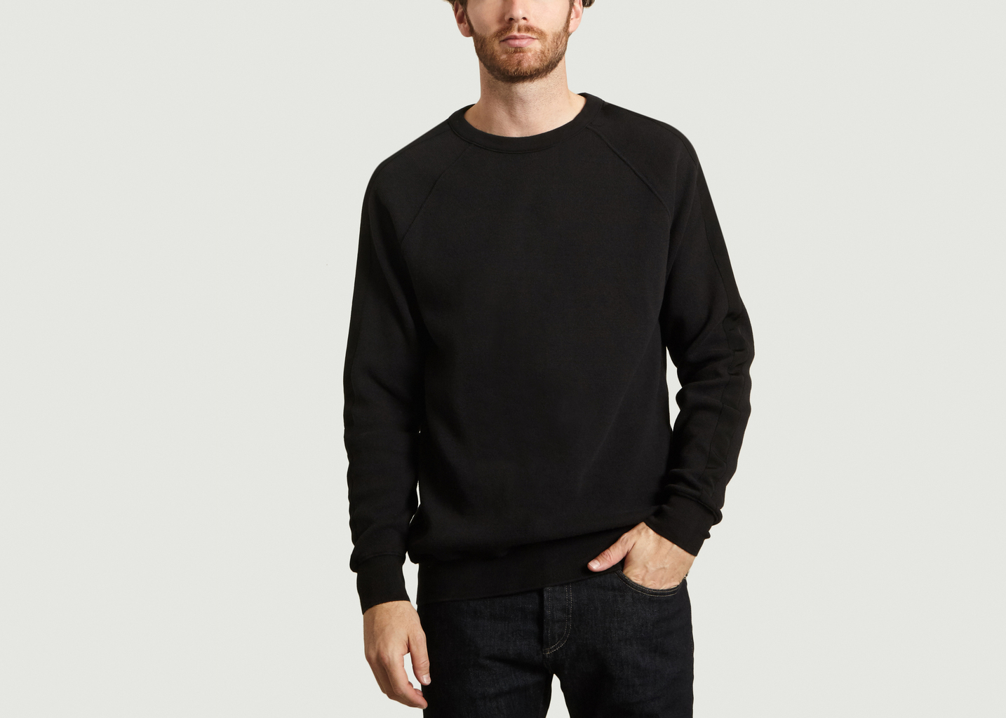 black round neck jumper